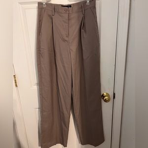 Aeropostale high waist pleated trousers. Baggy/flowy fit size medium (6)